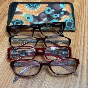 Reader Glasses and Cloth Case